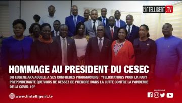 Le Docteur Eugène Aka Aouélé  félicite ses confrères pharmaciens
