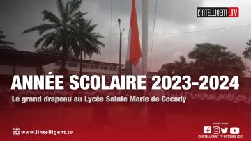 Année scolaire 2023-2024 : le grand drapeau au Lycée Sainte Marie de Cocody