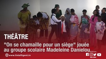 Théâtre On se chamaille pour un siège jouée à au groupe scolaire Madeleine Danielou